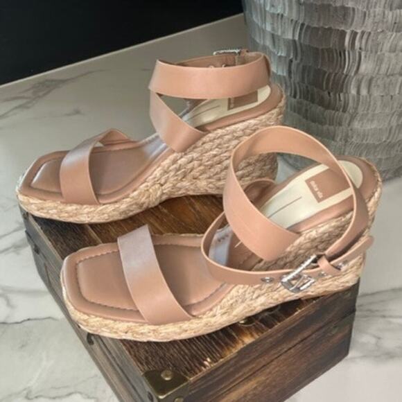 Dolce Vita Aldona Wedge Sandals in Cafe Leather - Picture 2 of 8